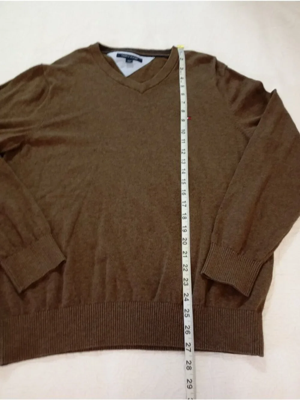 Tommy Hilfiger Sweater Mens Size L Brown V-Neck Long-Sleeve 100% Cotton